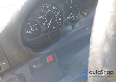 2004 BMW 325Xi из США, поврежденный, VIN WBAEU33434PM59530